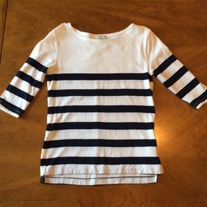 Women's three quarter sleeve shirt